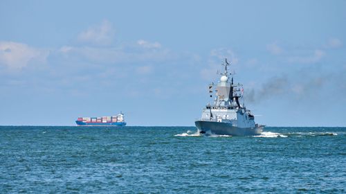 large-missile-boat-during-naval-exercises-parade-guided-missile-destroyer-by-russian-navy-maneuvering-baltic-sea-modern-military-naval-warship-sailing-vibrant-blue-sea